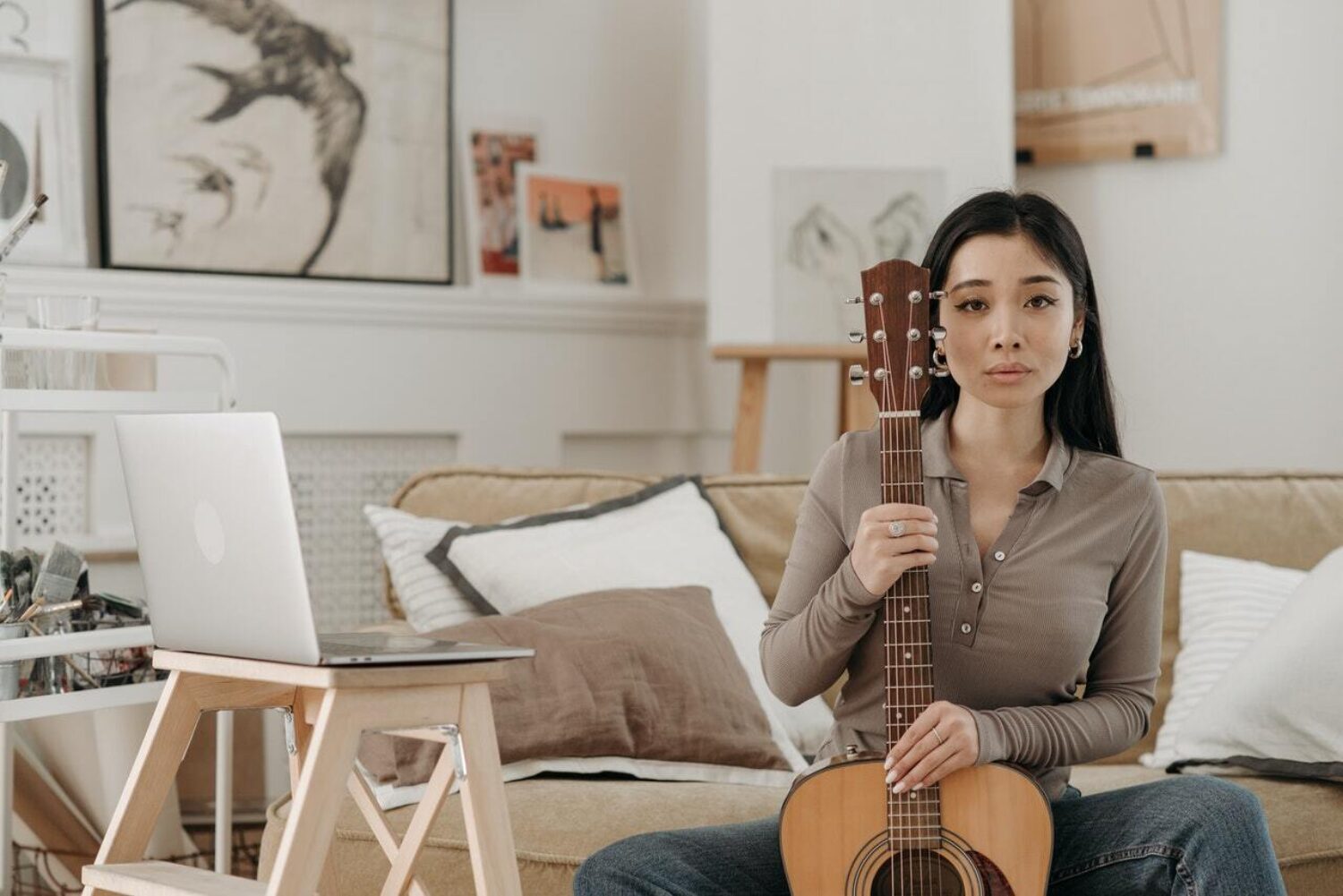 Acoustic female musician